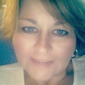 Meet your Posher, Adina